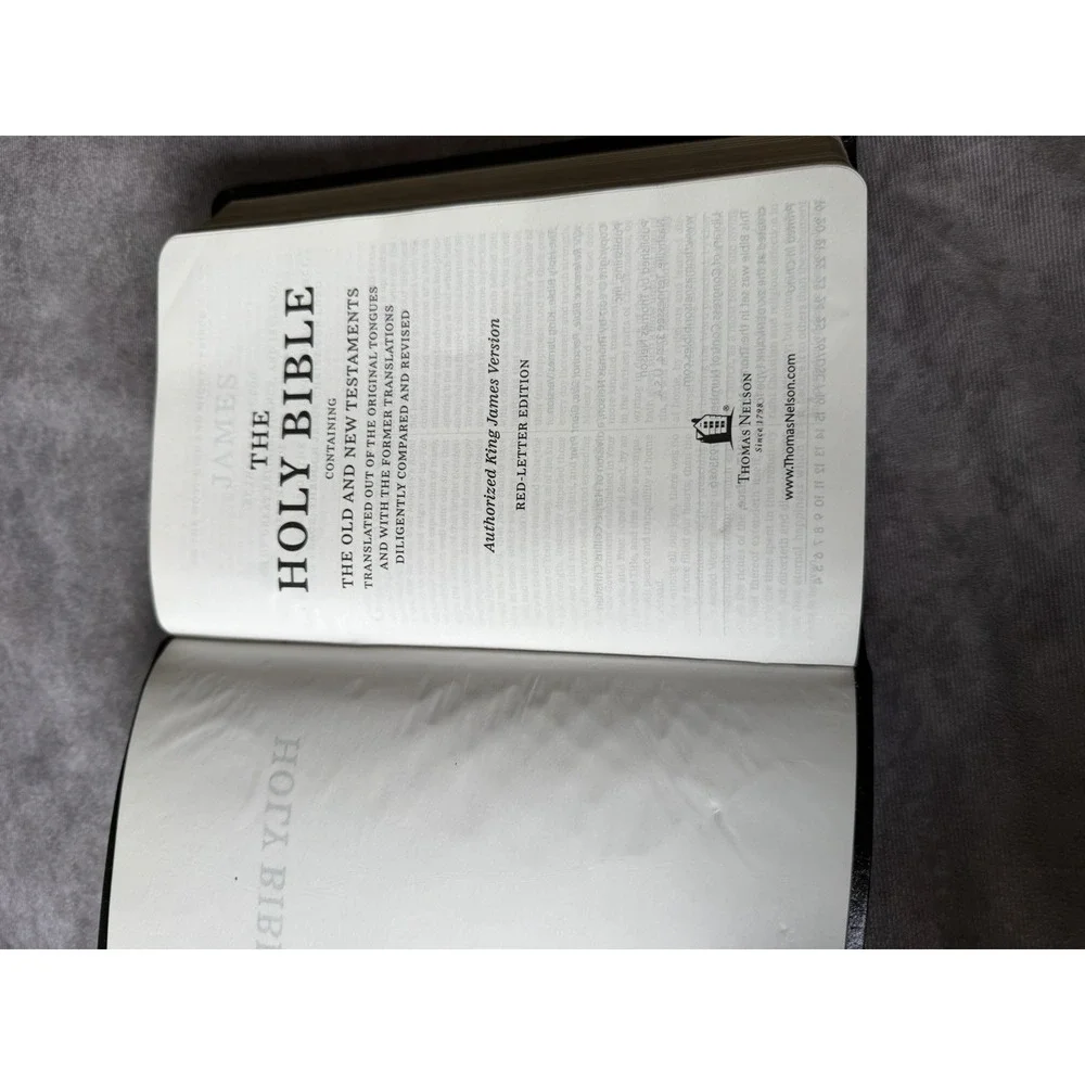 Thomas Nelson Holy Bible King James Version KJV Red-Letter Hardcover 2015